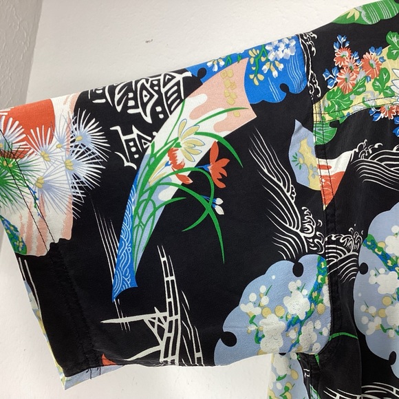 Vtg Avanti Silk Hawaiian Shirt Black Pagoda Med - Picture 9 of 11